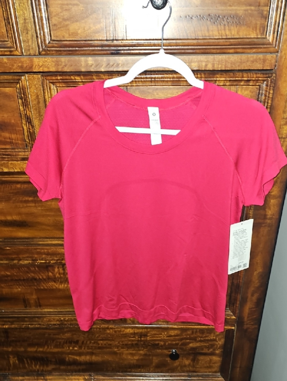 Lululemon Swiftly Tech Short Sleeve 2.0 Race!! New Drop! Sz 12, MSRK!! Beautiful